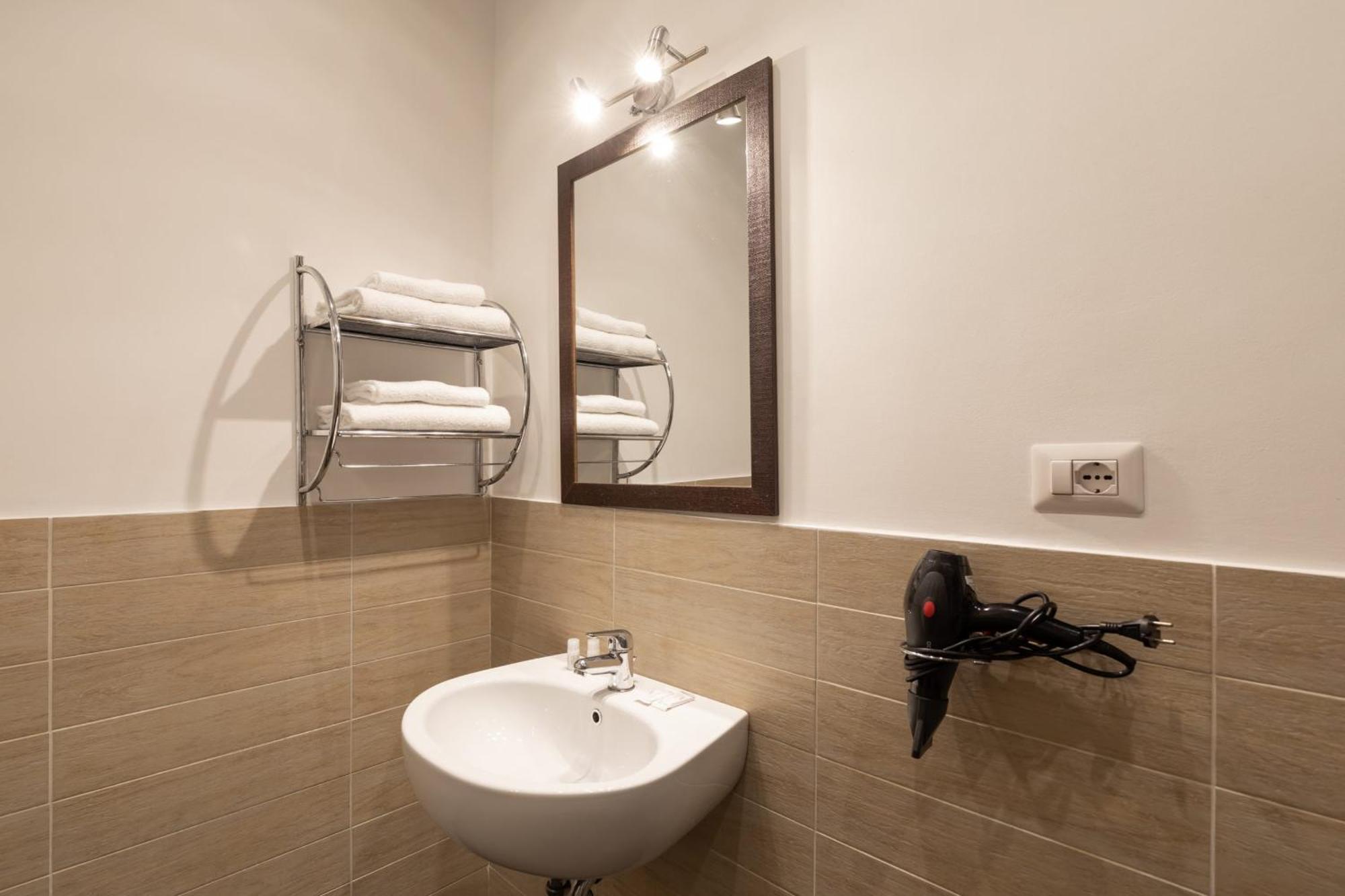 Fleming Suites By Hili Roma Exterior foto